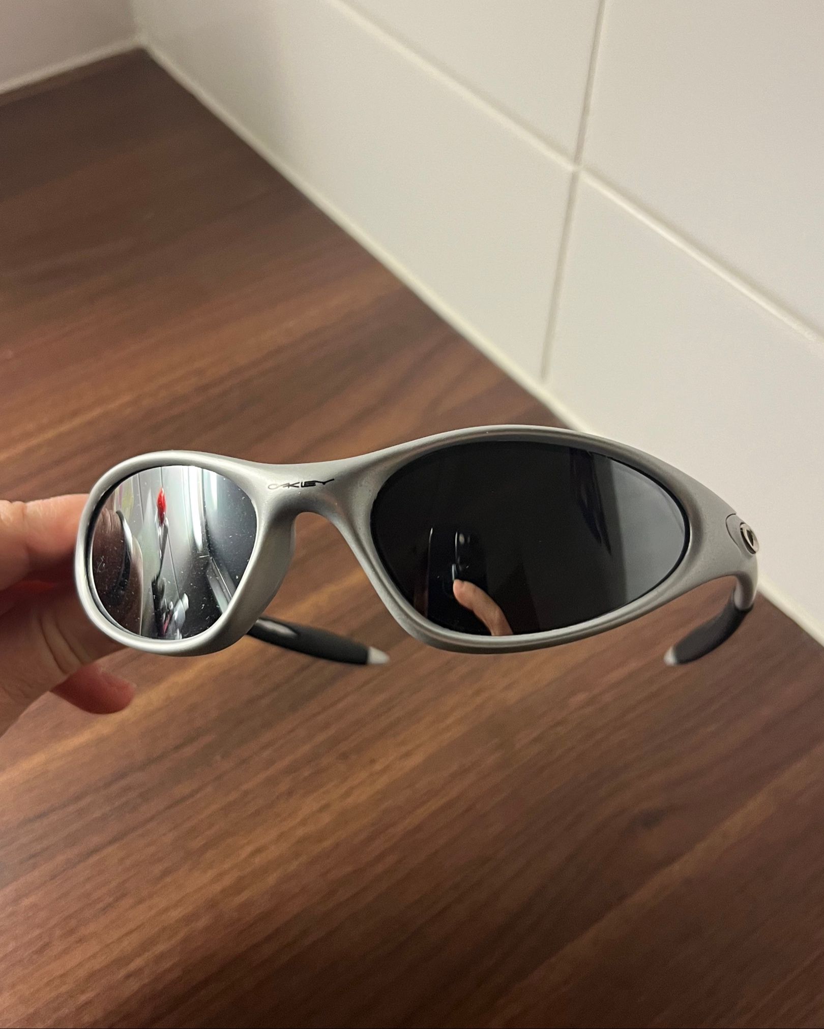 Vintage Oakley · Tise