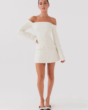 Vivienne Lace Fringe  Tise